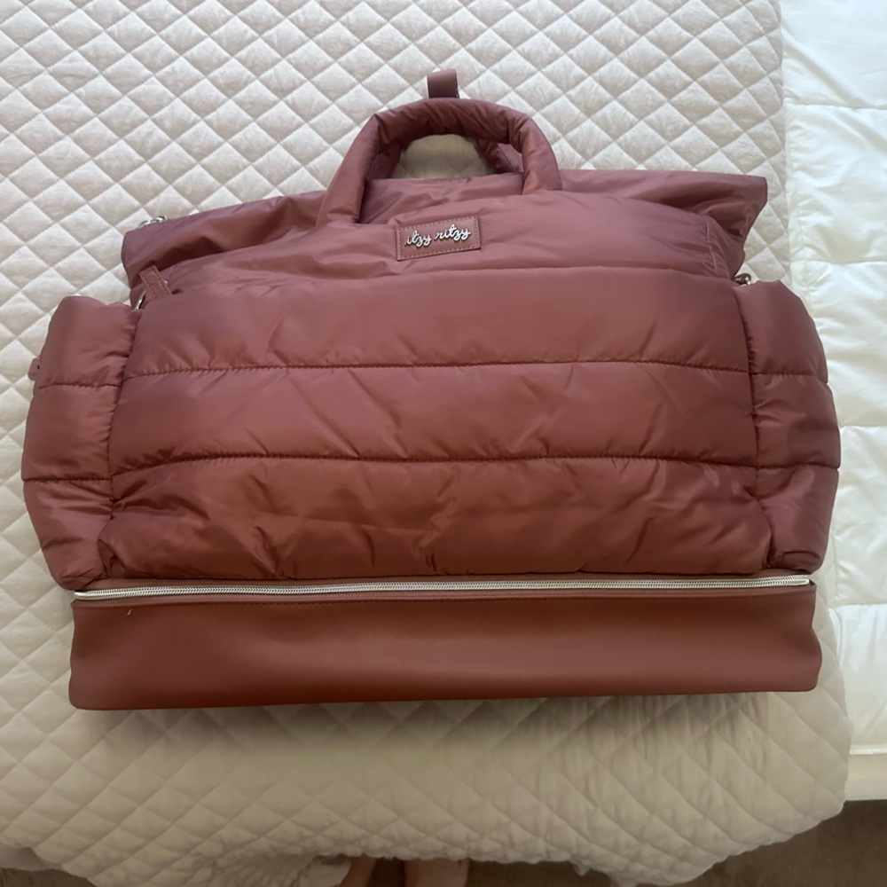 Itzy Ritzy Dream Convertible Weekender/Hospital Bag